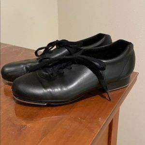 Capezio Tap Shies, Women’s size 6